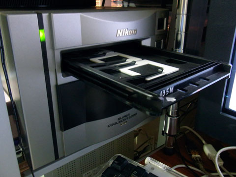 フィルムスキャナー