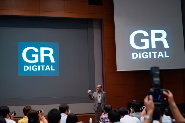 リコーGRデジタルIV発表会
