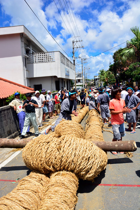 与那国島・祖納大綱引き