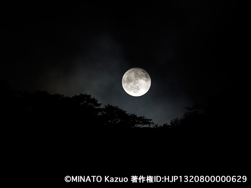 満月