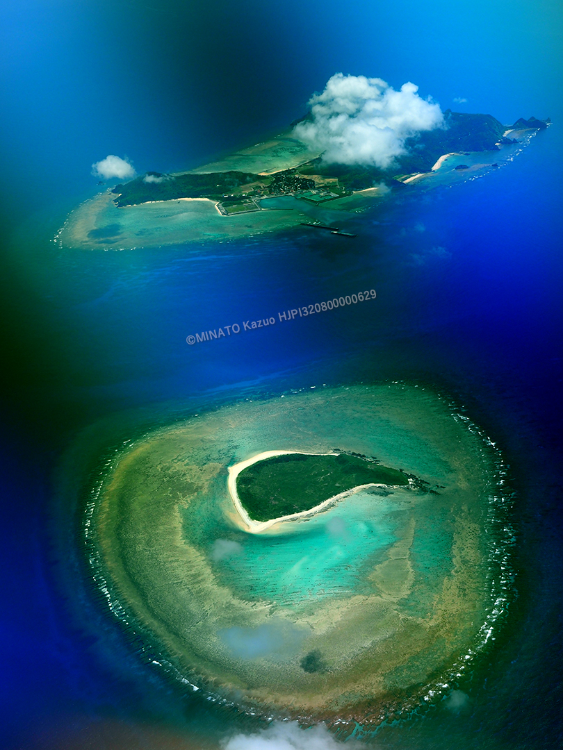 渡名喜島と入砂島