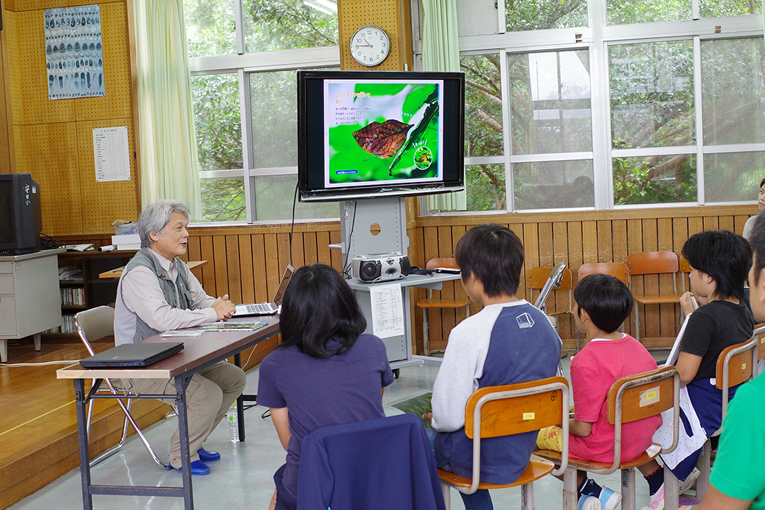 特別授業（島袋武志さん撮影）