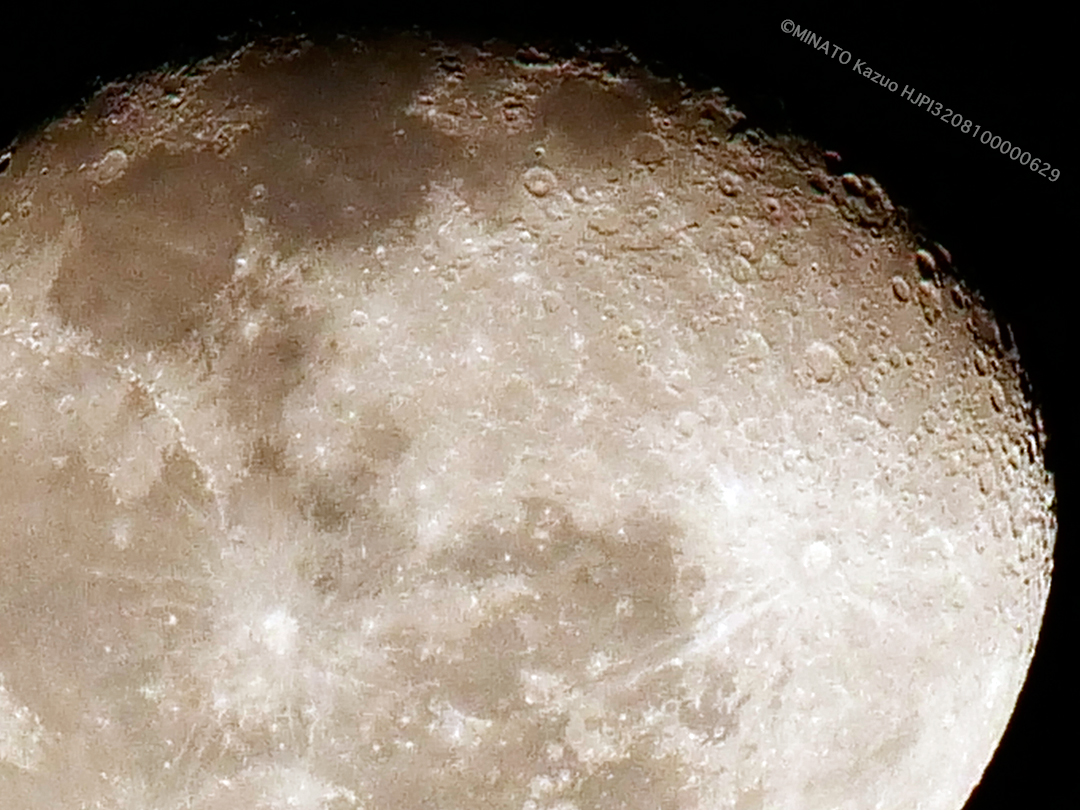 月（トリミング）