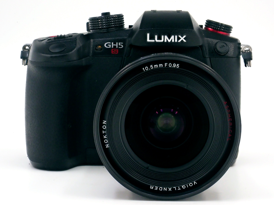 Voigtlander NOKTON 10.5mmF0.95