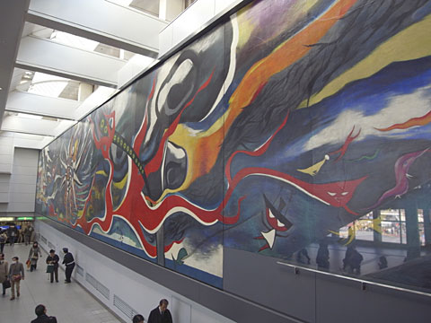 「明日の神話」渋谷駅