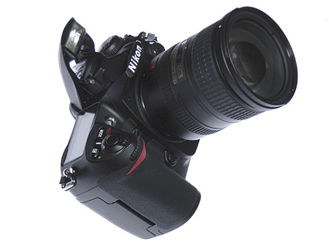 ニコンD200とVRニッコール18-200mmF3.5-5.6ED